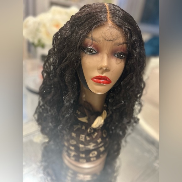New 30" Voluminous Water Wave HD Lace Frontal Wig - Celebrity Status! - Picture 2 of 7